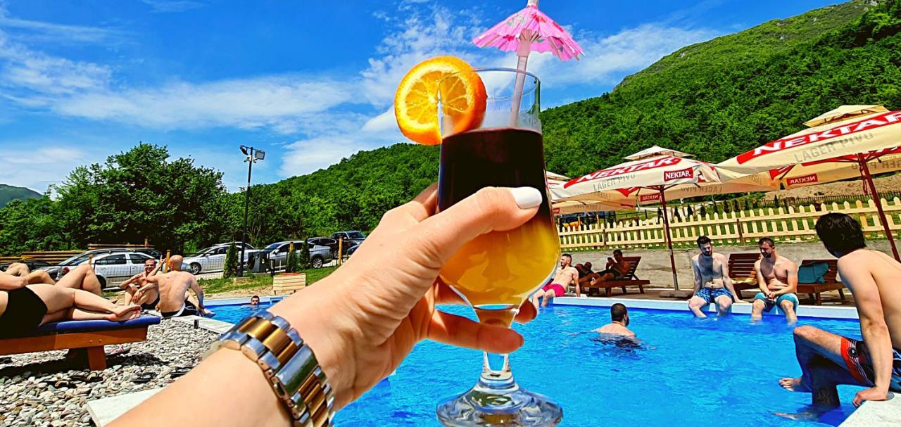 Rafting Centar Rt Hotel ฟอชา ภายนอก รูปภาพ