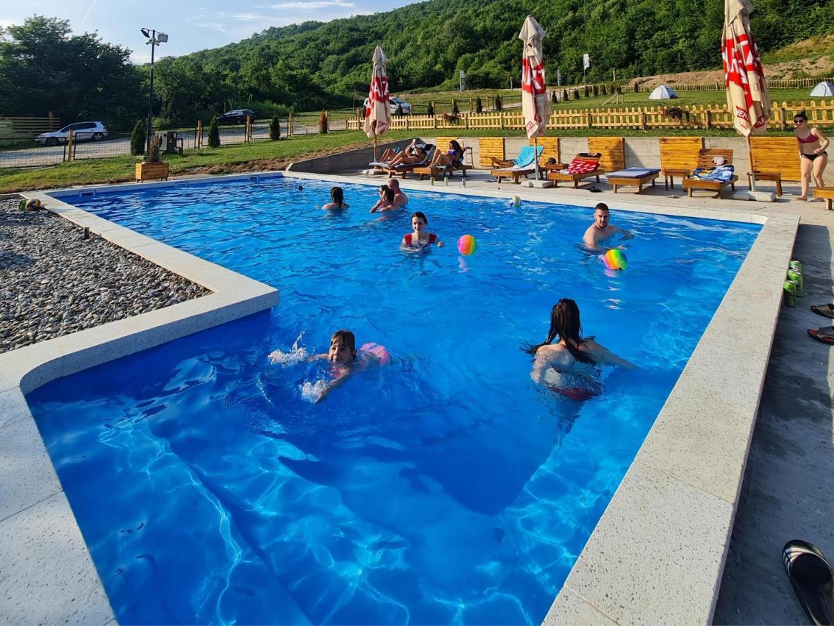 Rafting Centar Rt Hotel ฟอชา ภายนอก รูปภาพ